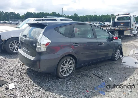 2012 Toyota Prius V Five z USA, uszkodzony, nr VIN JTDZN3EUXC3033189